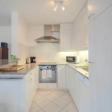 Appartement Casa Cresta C32, Zentrales Mit Bergblick By Vacations Arosa